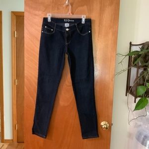 LA JEAN